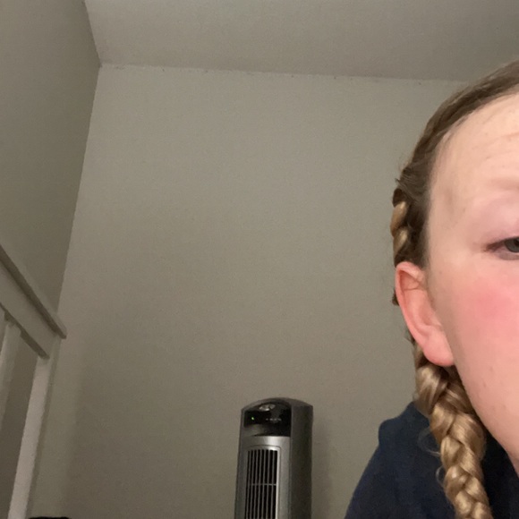 Meet your Posher, Emily - Picture 1 of 1